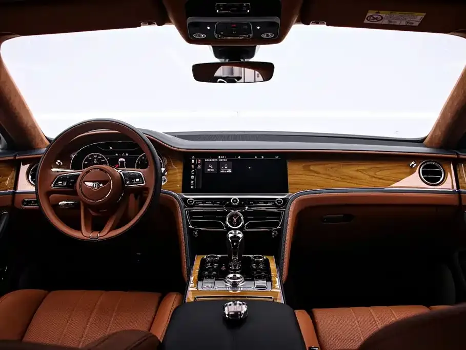 Bentley Flying Spur — фото 7