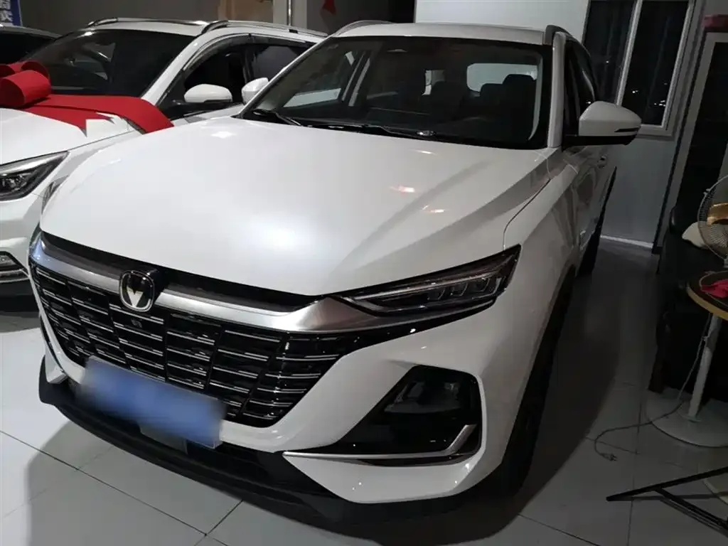 Changan CS75 — фото 1