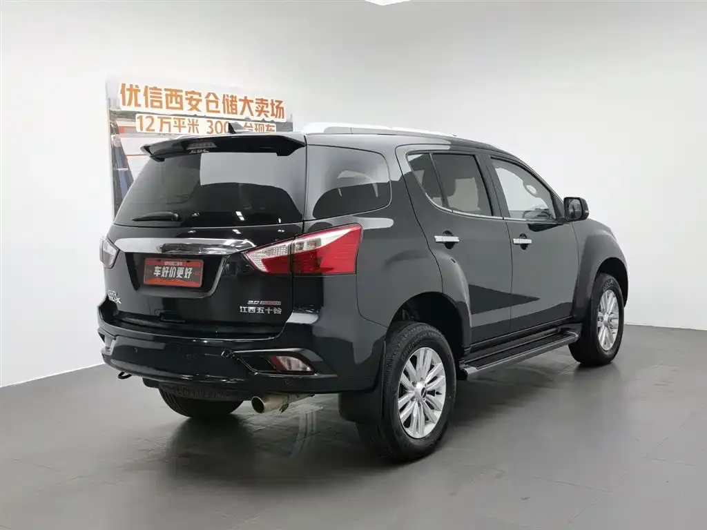 Isuzu MU-X — фото 4