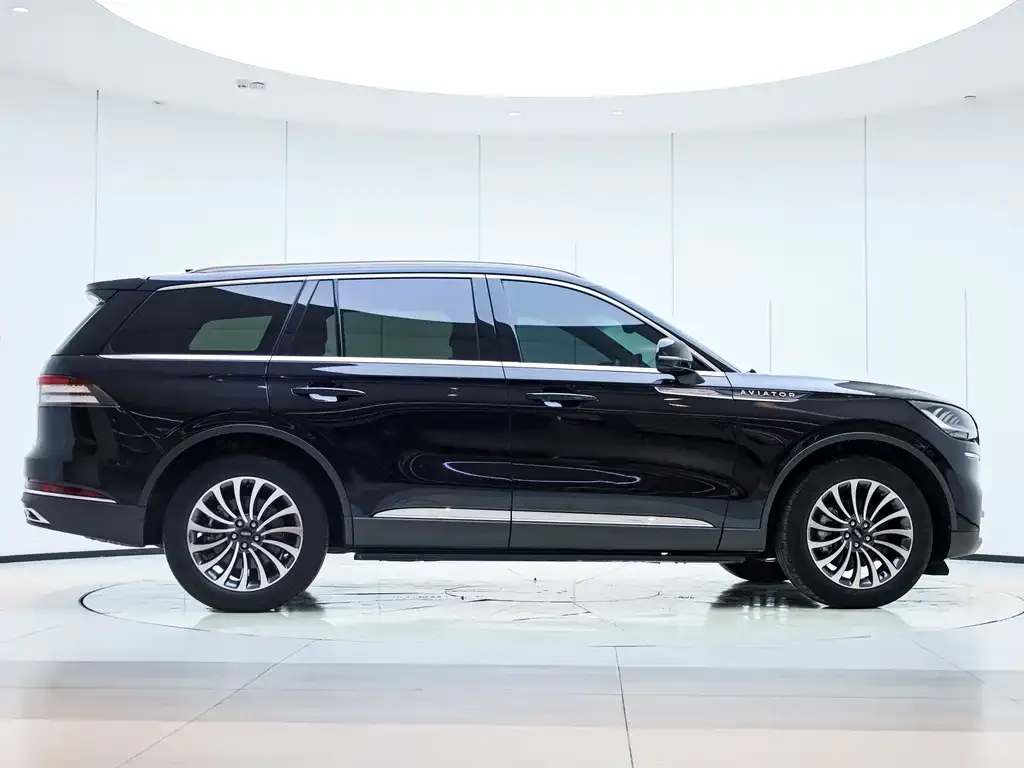 Lincoln Aviator — фото 3