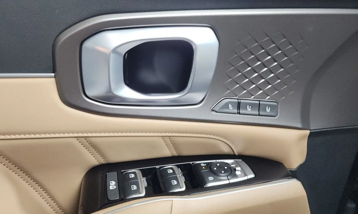 Kia Sorento — фото 7