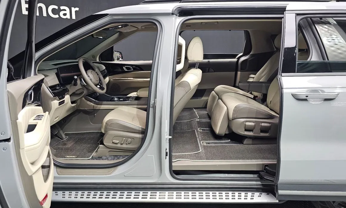 Kia Carnival — фото 10