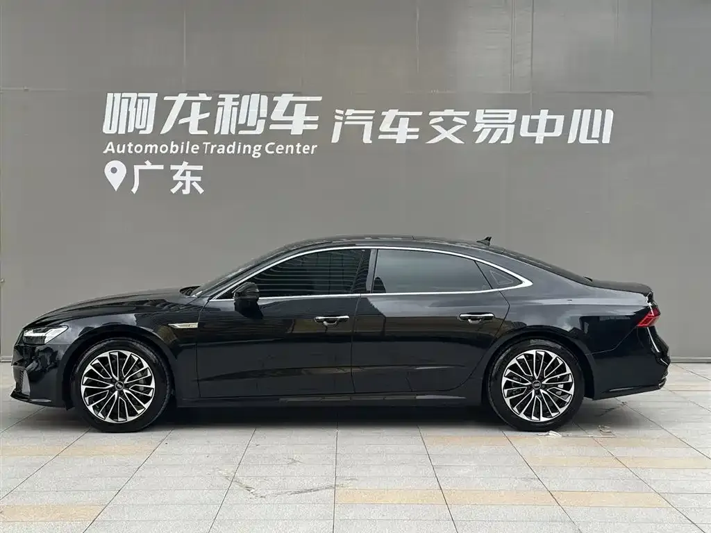 Audi A7L — фото 2