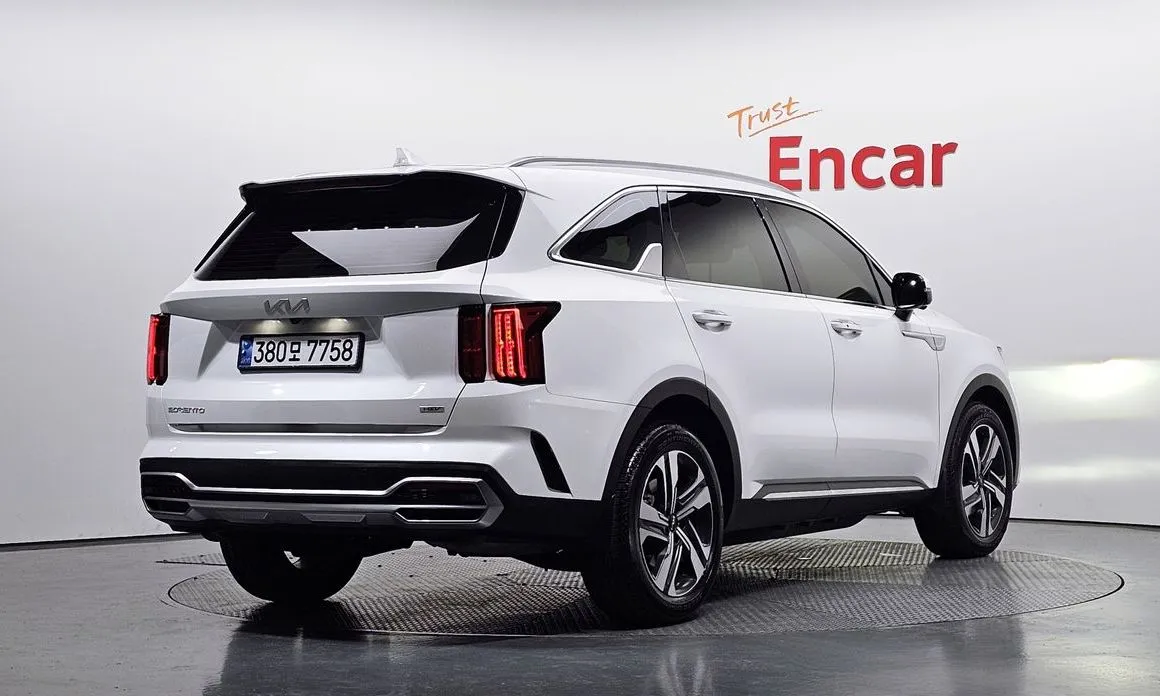 Kia Sorento — фото 5