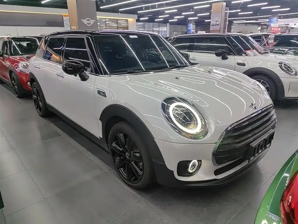 MINI Clubman — фото 10