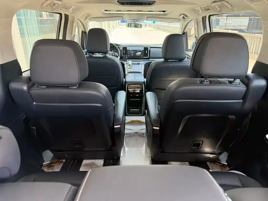 GAC Motor Trumpchi M8 — фото 10