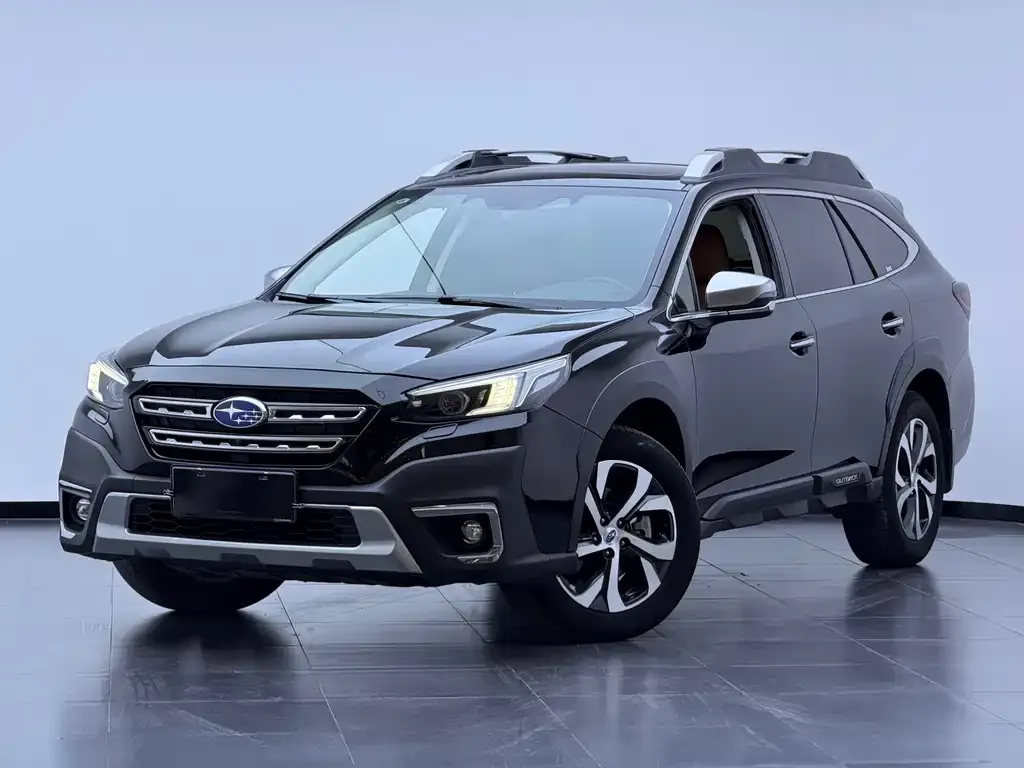 Subaru Outback — фото 1