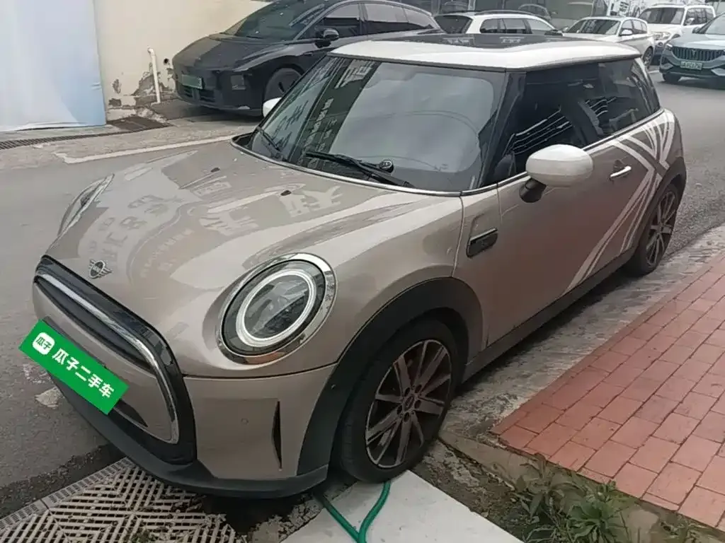MINI Cooper (3-door) — фото 1