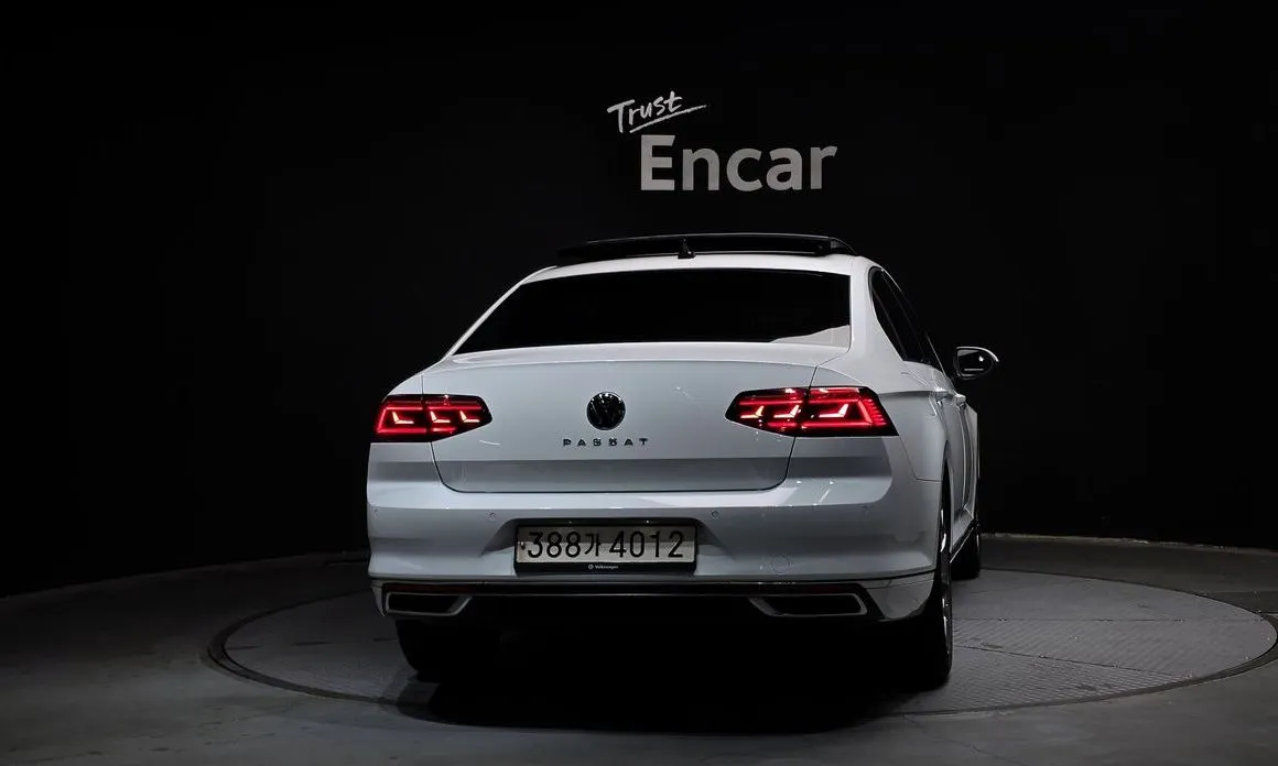Volkswagen Passat — фото 4