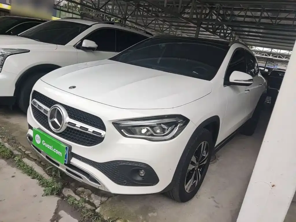 Mercedes-Benz GLA — фото 1