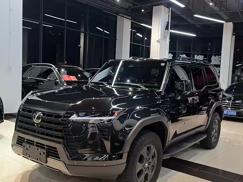 Lexus GX — фото 1