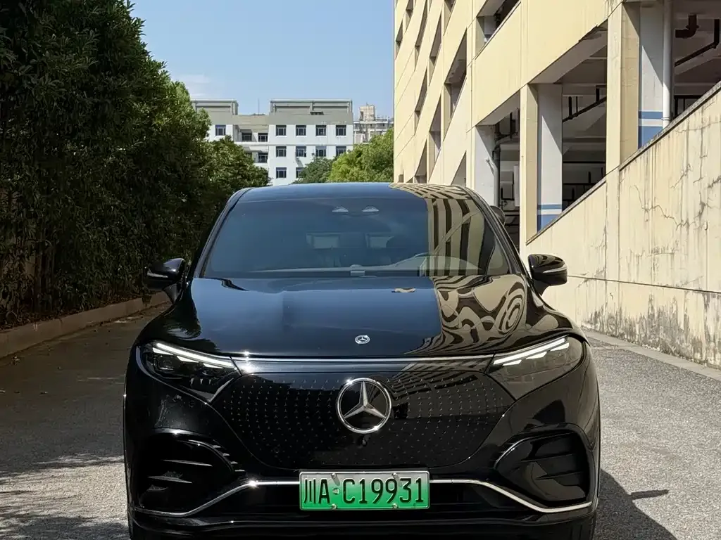 Mercedes-Benz EQS SUV — фото 2