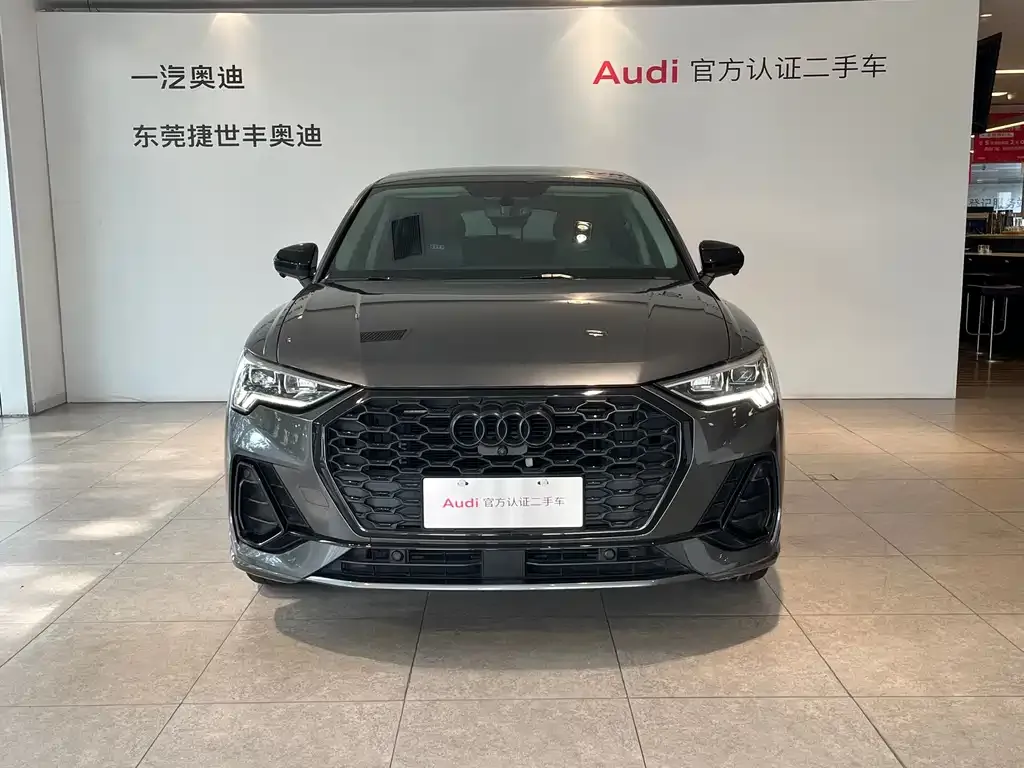 Audi Q3 Sportback — фото 10