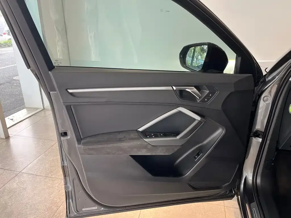 Audi Q3 Sportback — фото 2