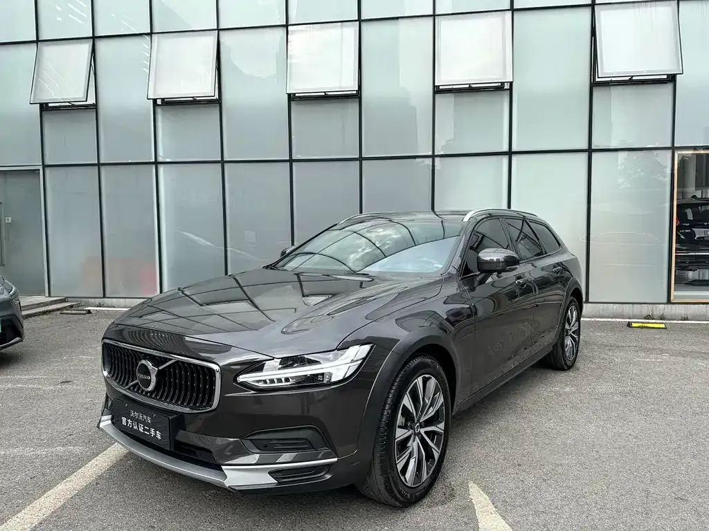 Volvo V90 — фото 1