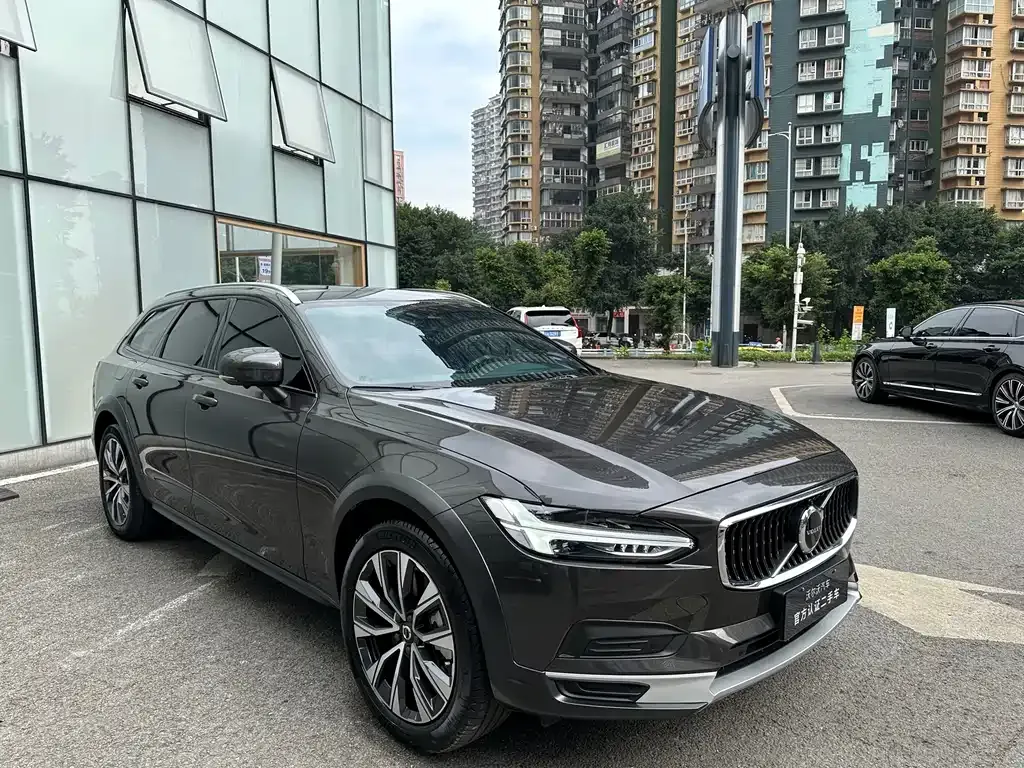 Volvo V90 — фото 9