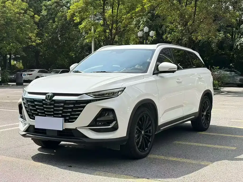 Changan CS75 — фото 1