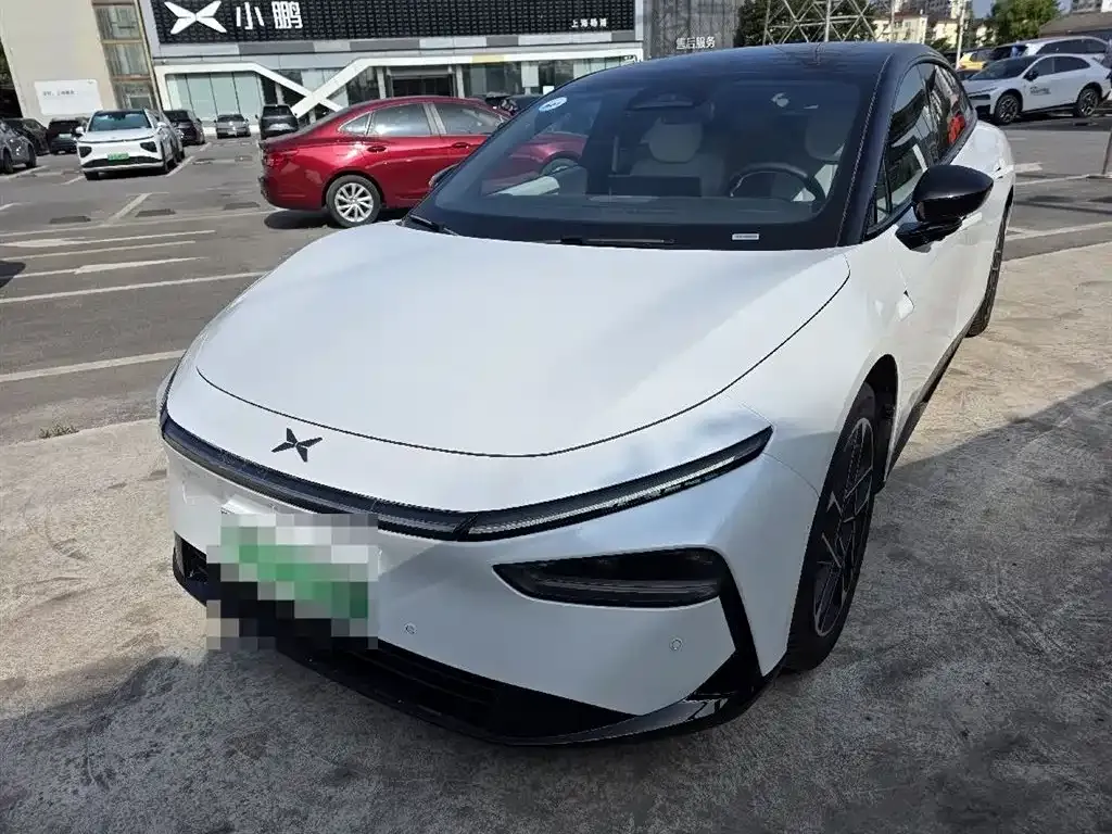 XPeng P7+ — фото 1