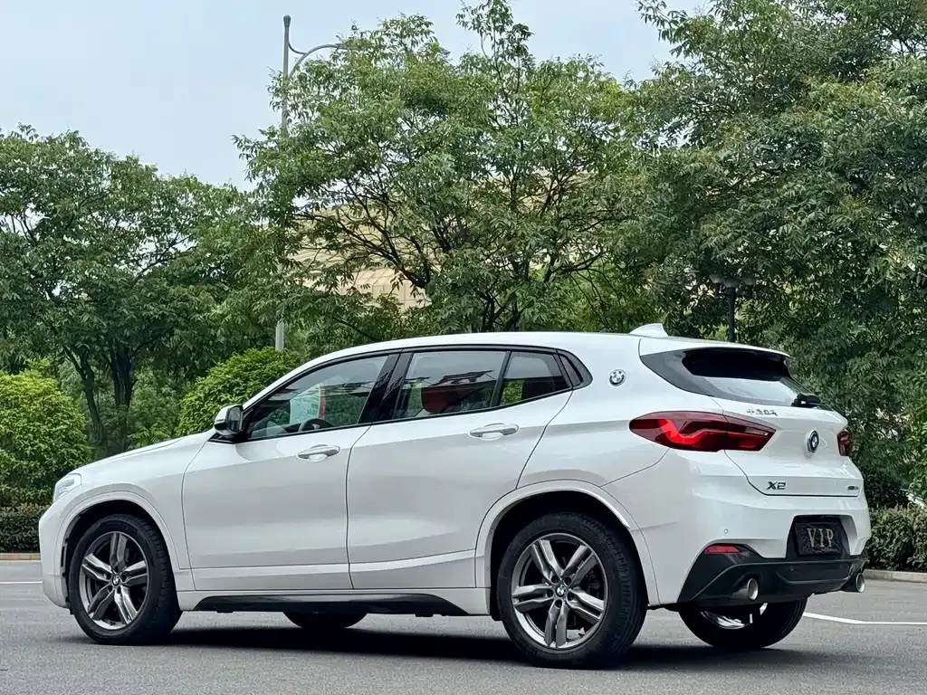 BMW X2 — фото 8