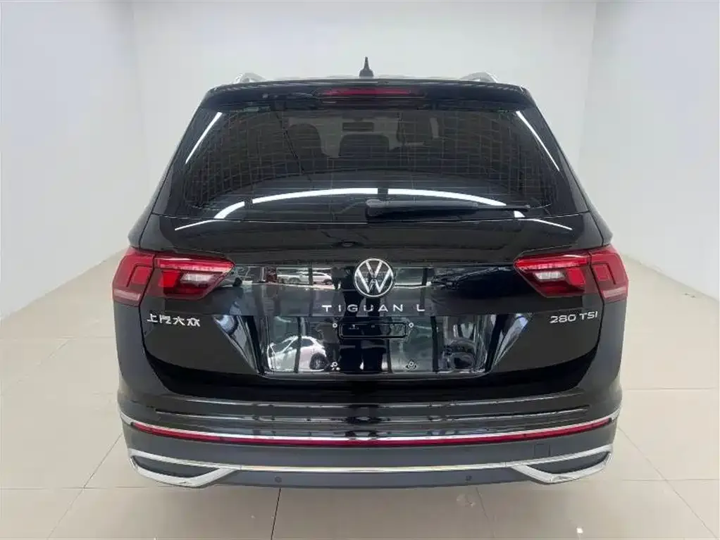 Volkswagen Tiguan L — фото 8