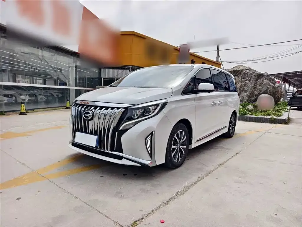 GAC Motor Trumpchi M8 — фото 1