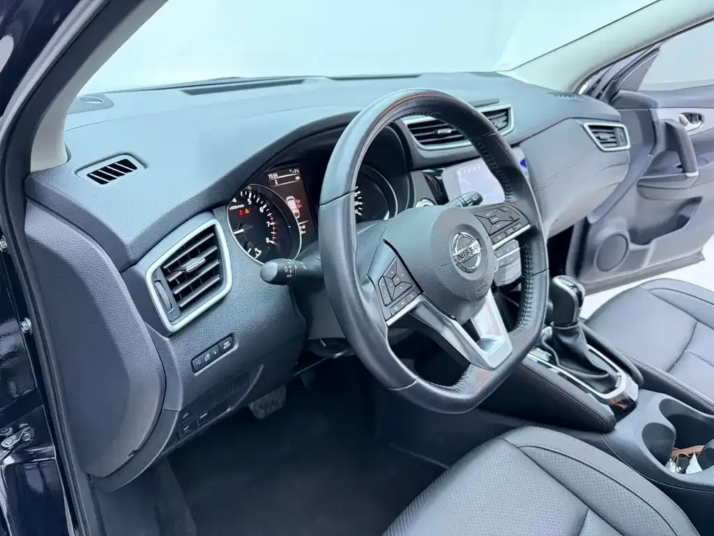 Nissan Qashqai — фото 4