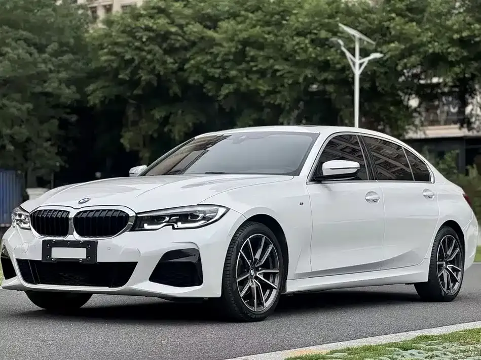 BMW 3 Series — фото 1