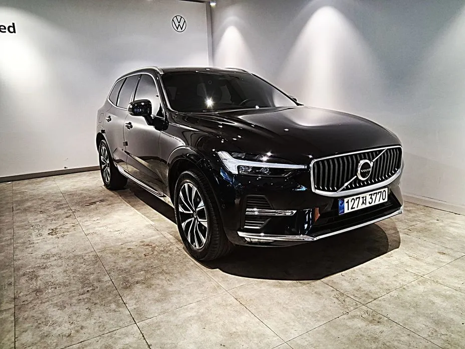 Volvo XC60 — фото 1