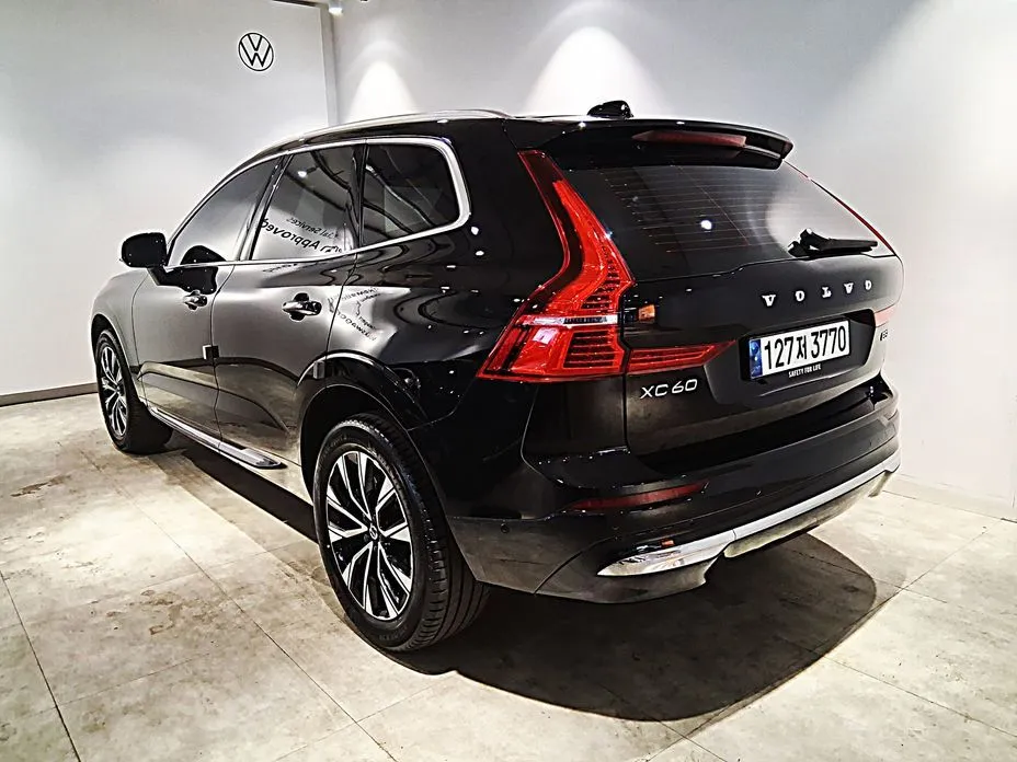 Volvo XC60 — фото 5