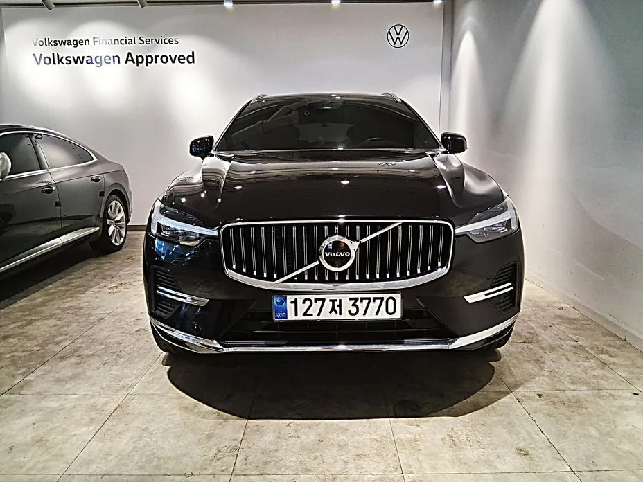 Volvo XC60 — фото 10