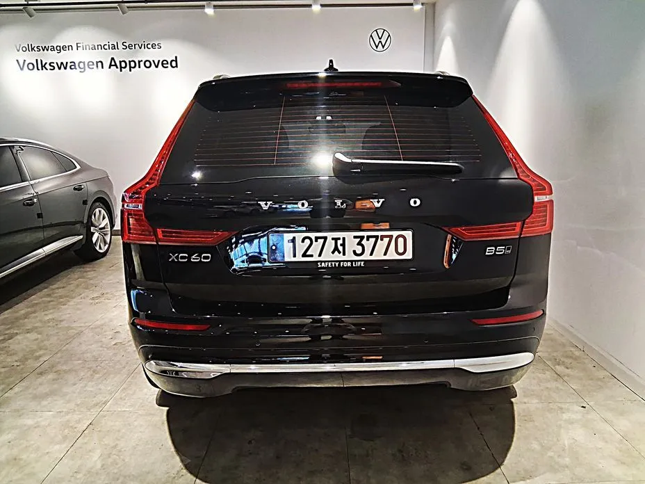 Volvo XC60 — фото 6