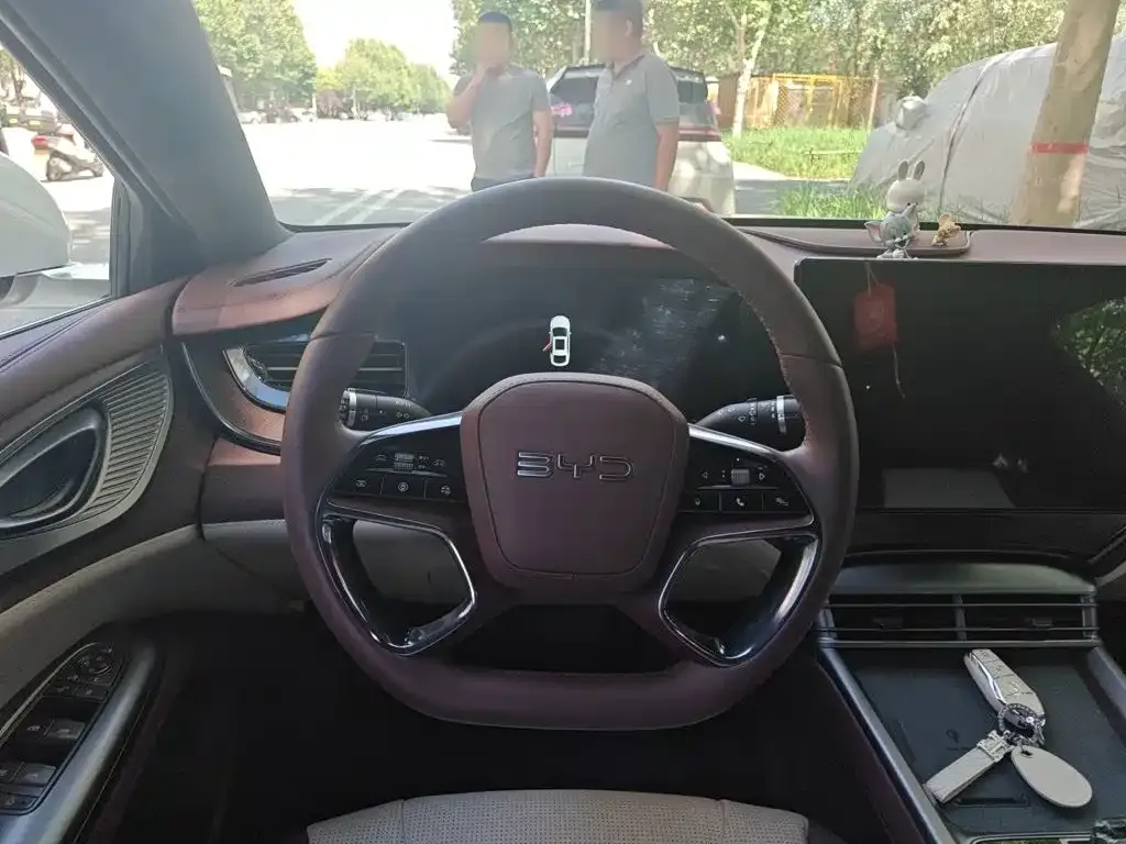 BYD Seal — фото 6