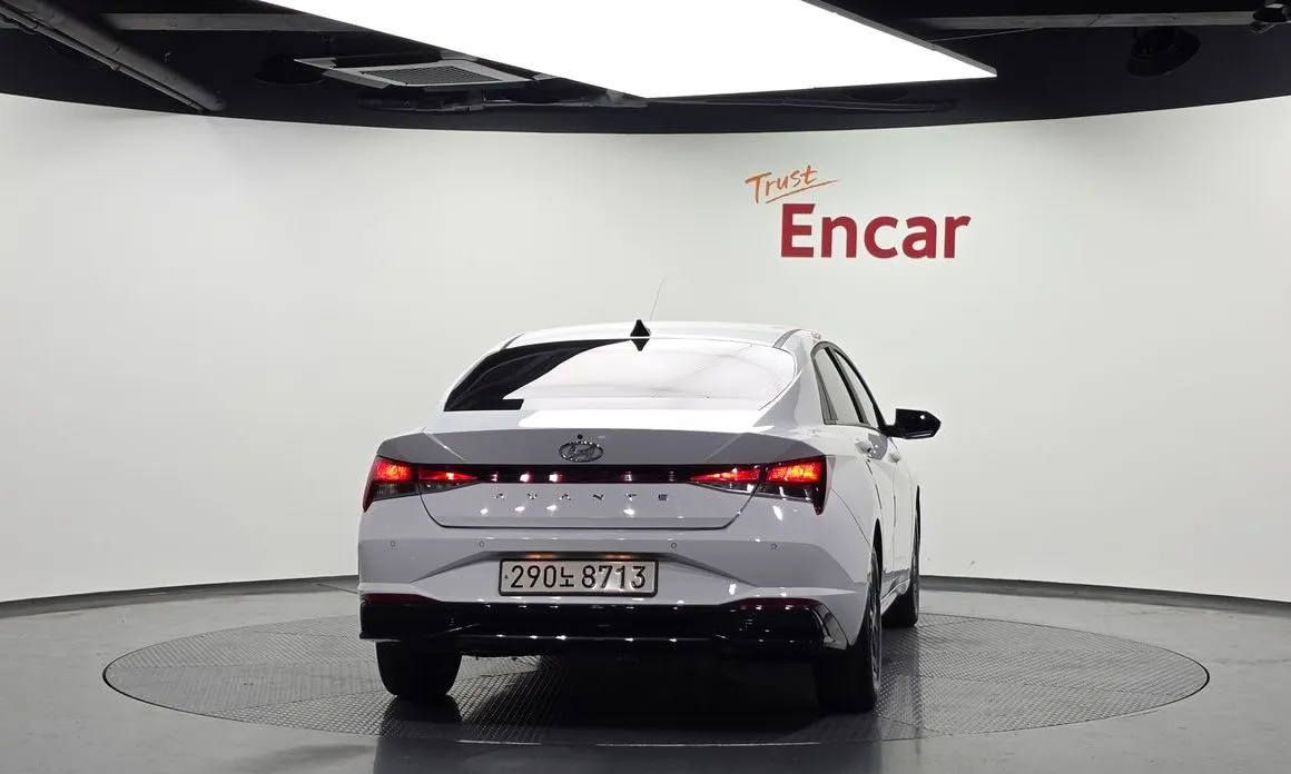 Hyundai AVANTE — фото 4