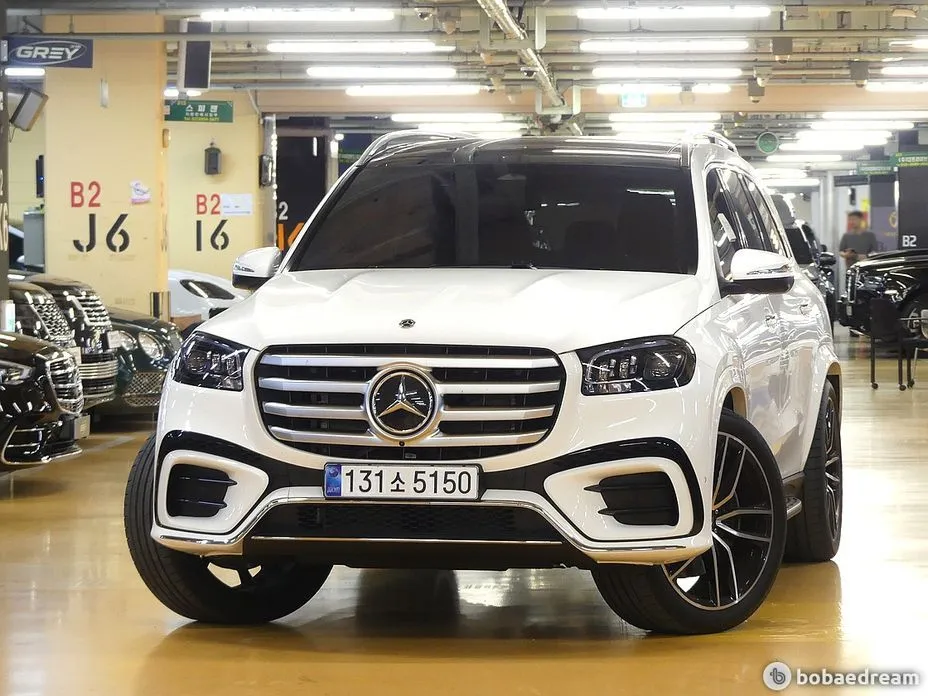 Mercedes-Benz GLS-Class — фото 8