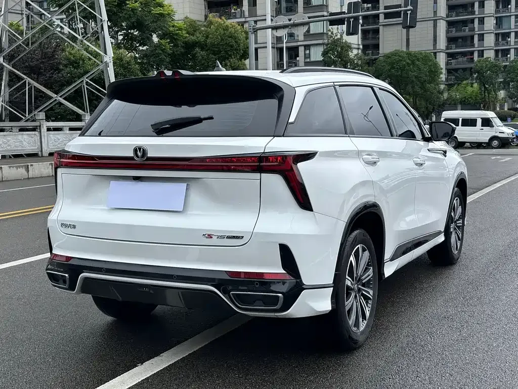 Changan CS75PLUS — фото 9