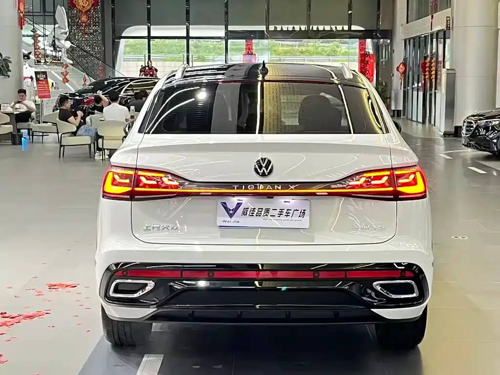 Volkswagen Tiguan X — фото 9