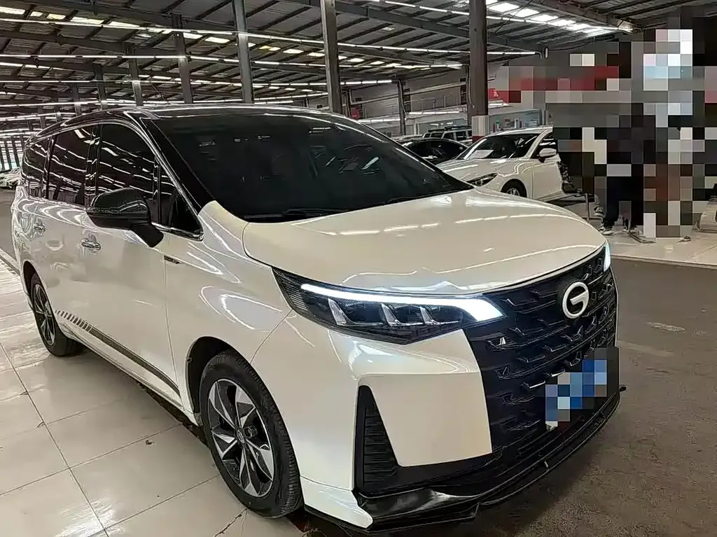 GAC Motor Trumpchi M6 — фото 3