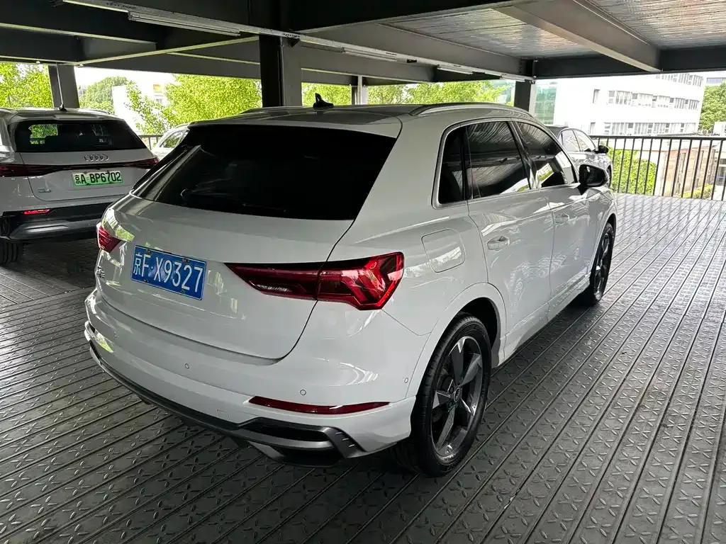 Audi Q3 — фото 4