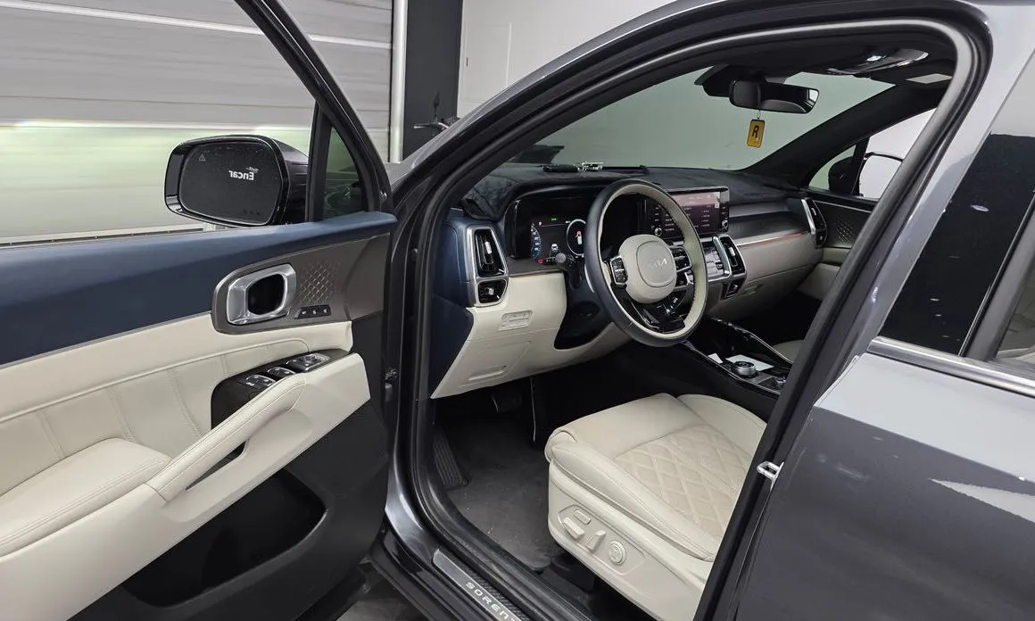 Kia Sorento — фото 10