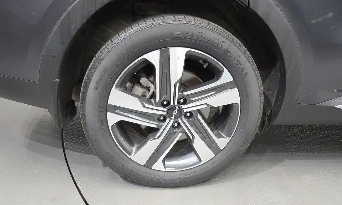 Kia Sorento — фото 6