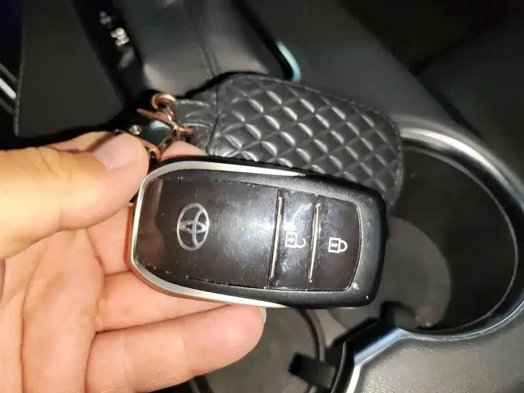 Toyota Harrier — фото 7