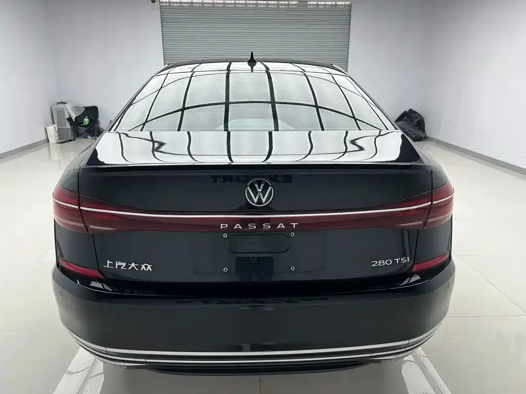 Volkswagen Passat — фото 2