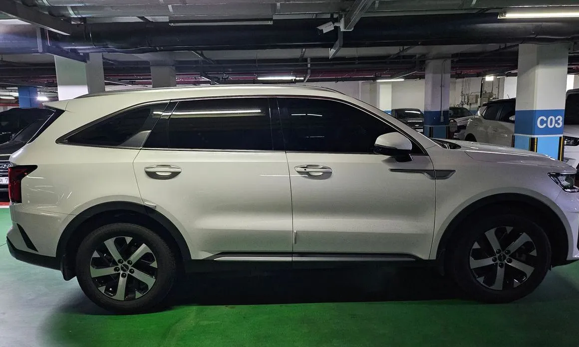 Kia Sorento — фото 4