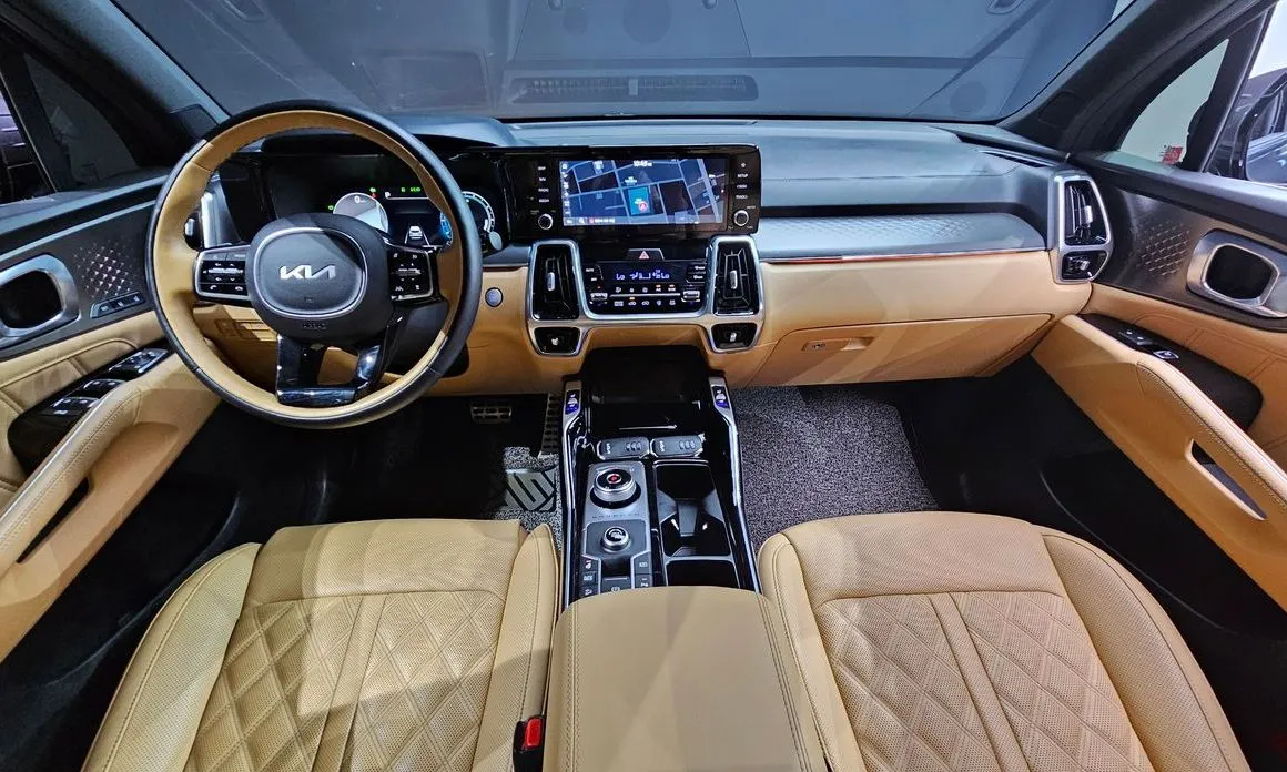 Kia Sorento — фото 8
