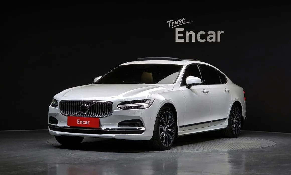 Volvo S90 — фото 1
