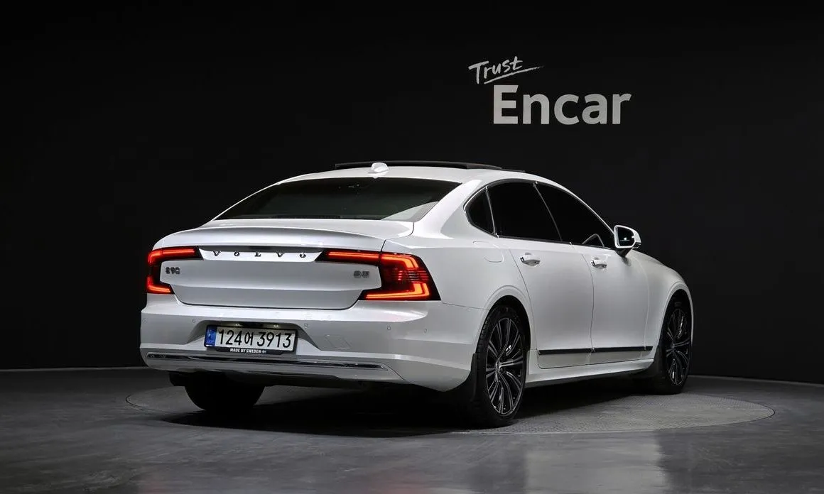 Volvo S90 — фото 4