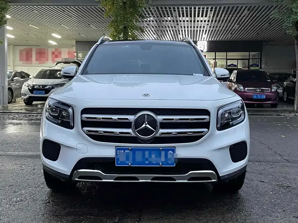 Mercedes-Benz GLB — фото 5