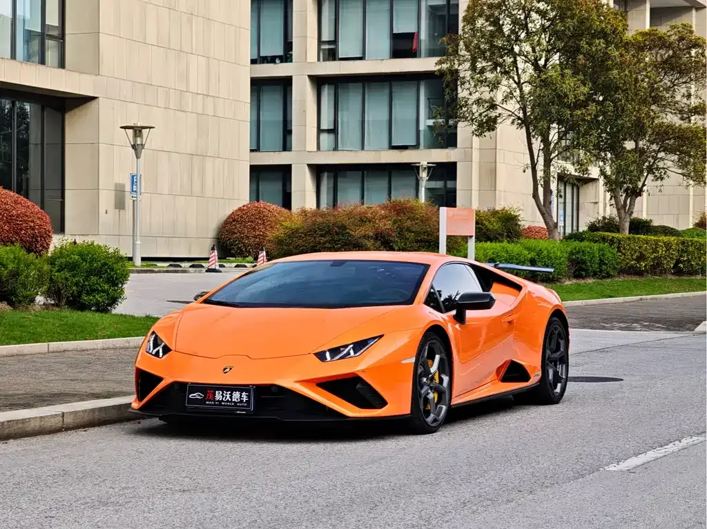 Lamborghini Huracan — фото 1