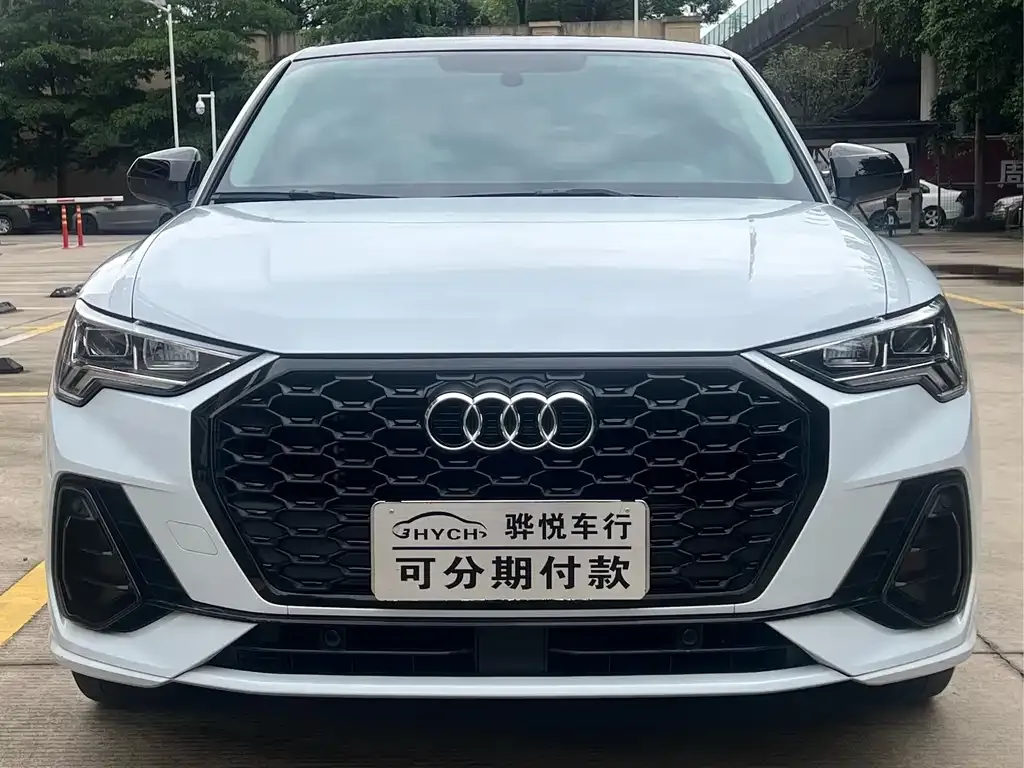 Audi Q3 Sportback — фото 1