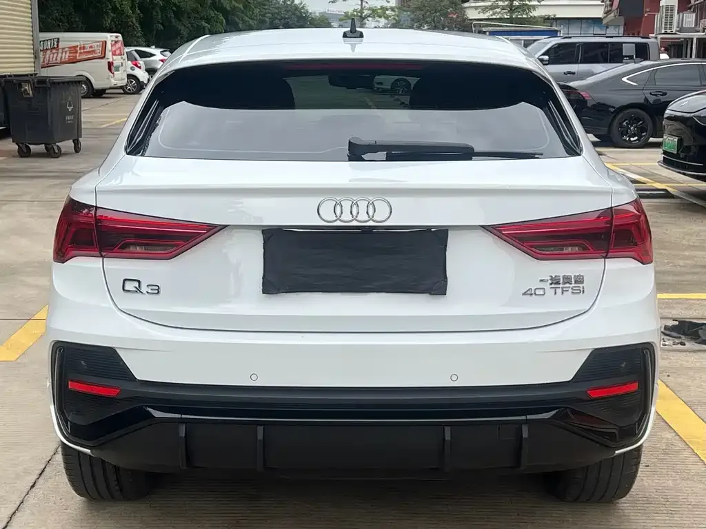Audi Q3 Sportback — фото 7